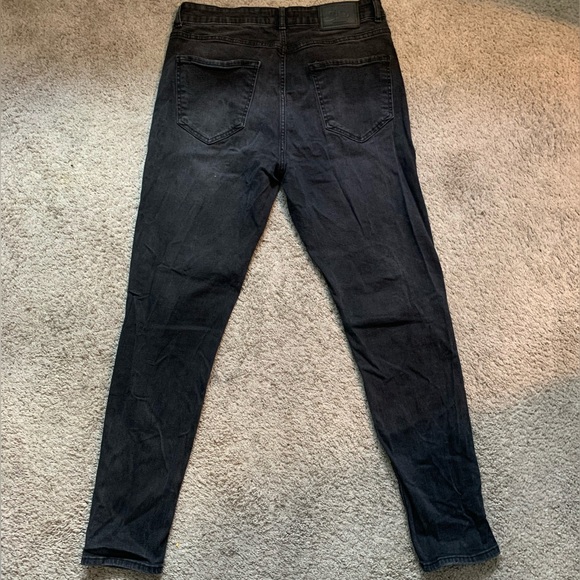 Black Denim skinny jeans W/ red distressed patchwork Amiri style - Picture 4 of 4